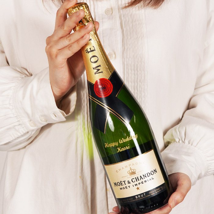 シャンパンMOET&CHANDON