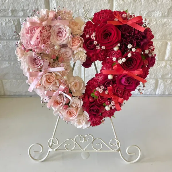 『Congratulation』 生花 ハート型リースの制作事例