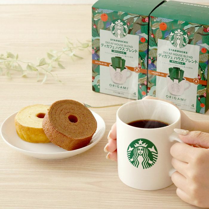 ディカフェ スターバックスコーヒー2個＋バームクーヘン4個ギフトセット